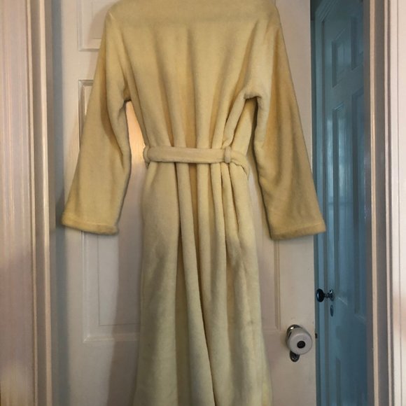 Warm Yellow Robe - Picture 2 of 3
